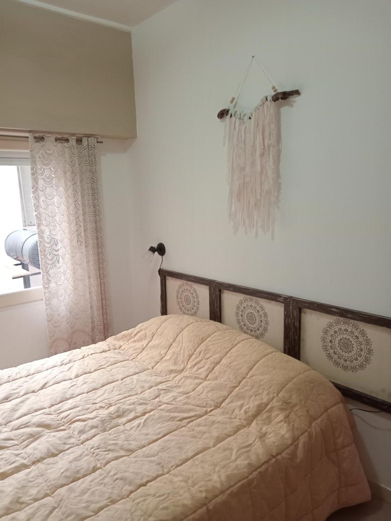 Casa Amarilla 2 *